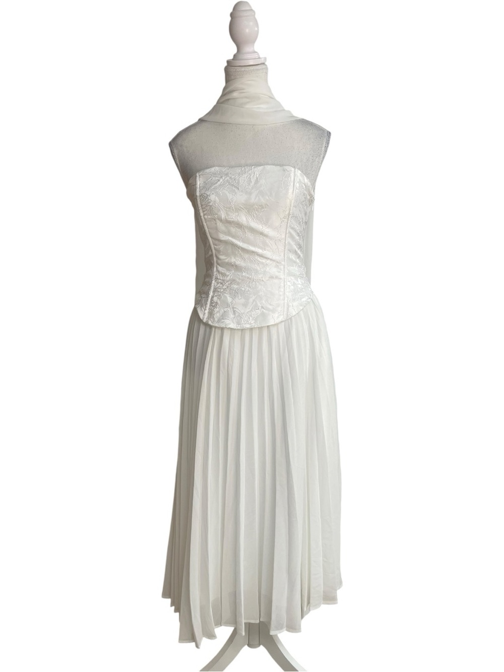 Lulus Laubrey Floral Jacquard Midi Dress and Scarf Set White